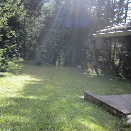 Waldhuttale Holiday home *
